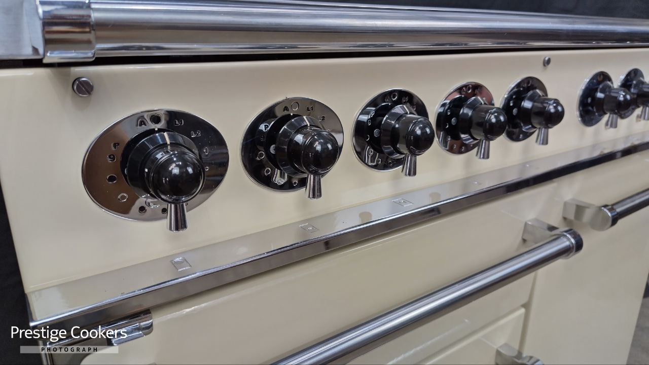 Falcon 1000 Deluxe Induction/Electric Range Cooker, Cream/Chrome