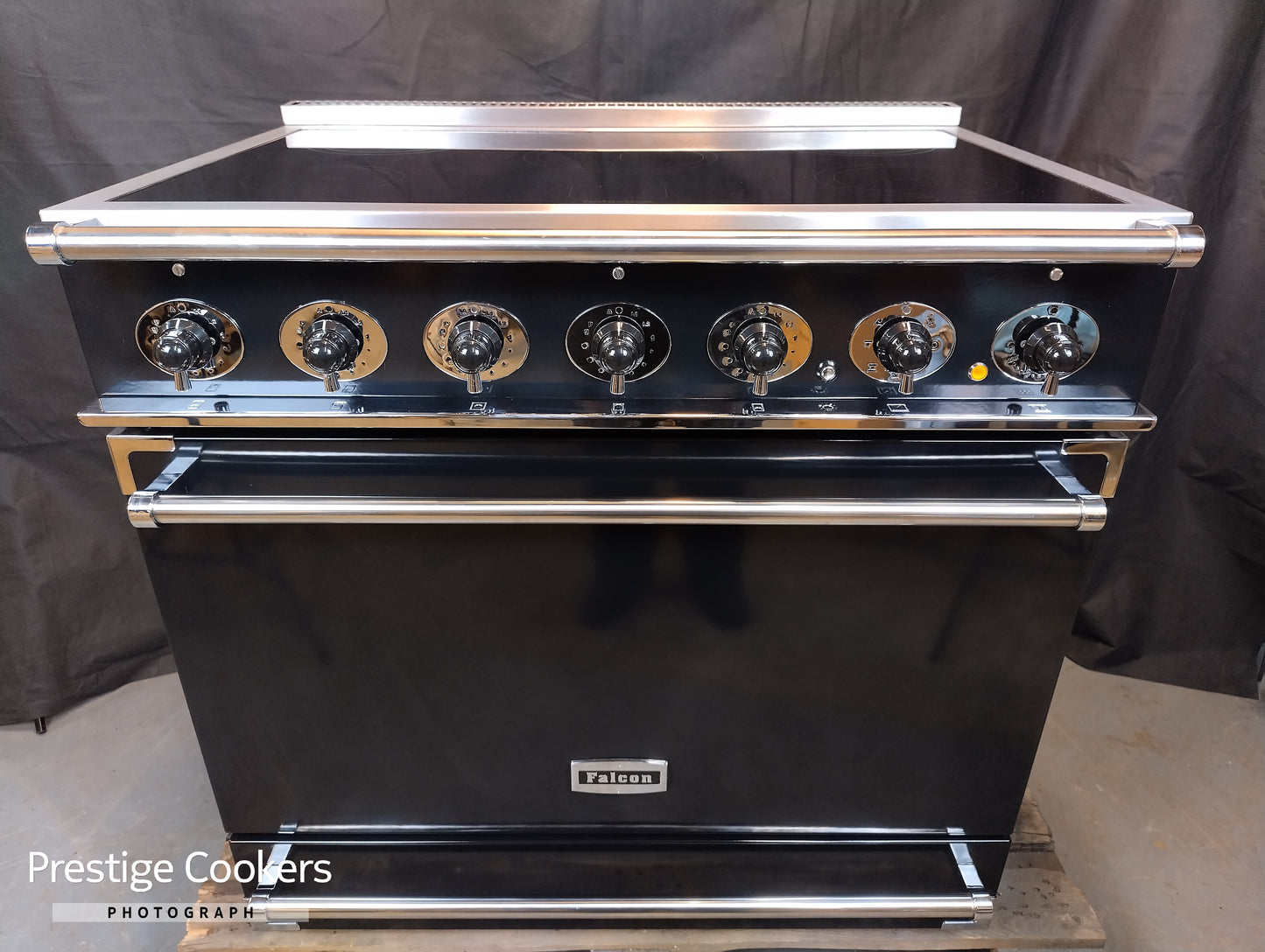 Falcon 900S Induction Range Cooker – Black (Refurbished)