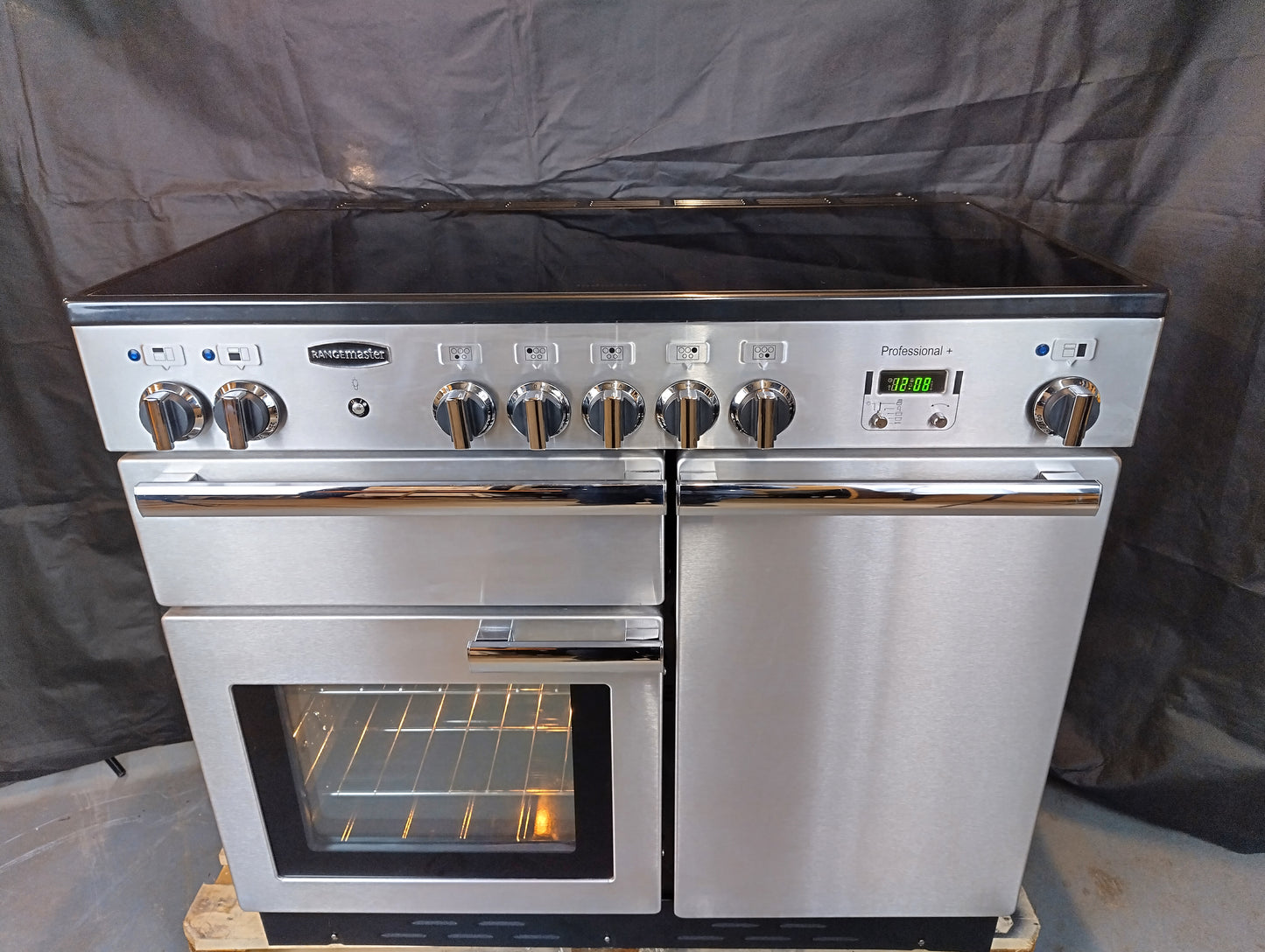 Rangemaster Professional Plus 100 Induction Range Cooker – Stainless steel (Refurbished)