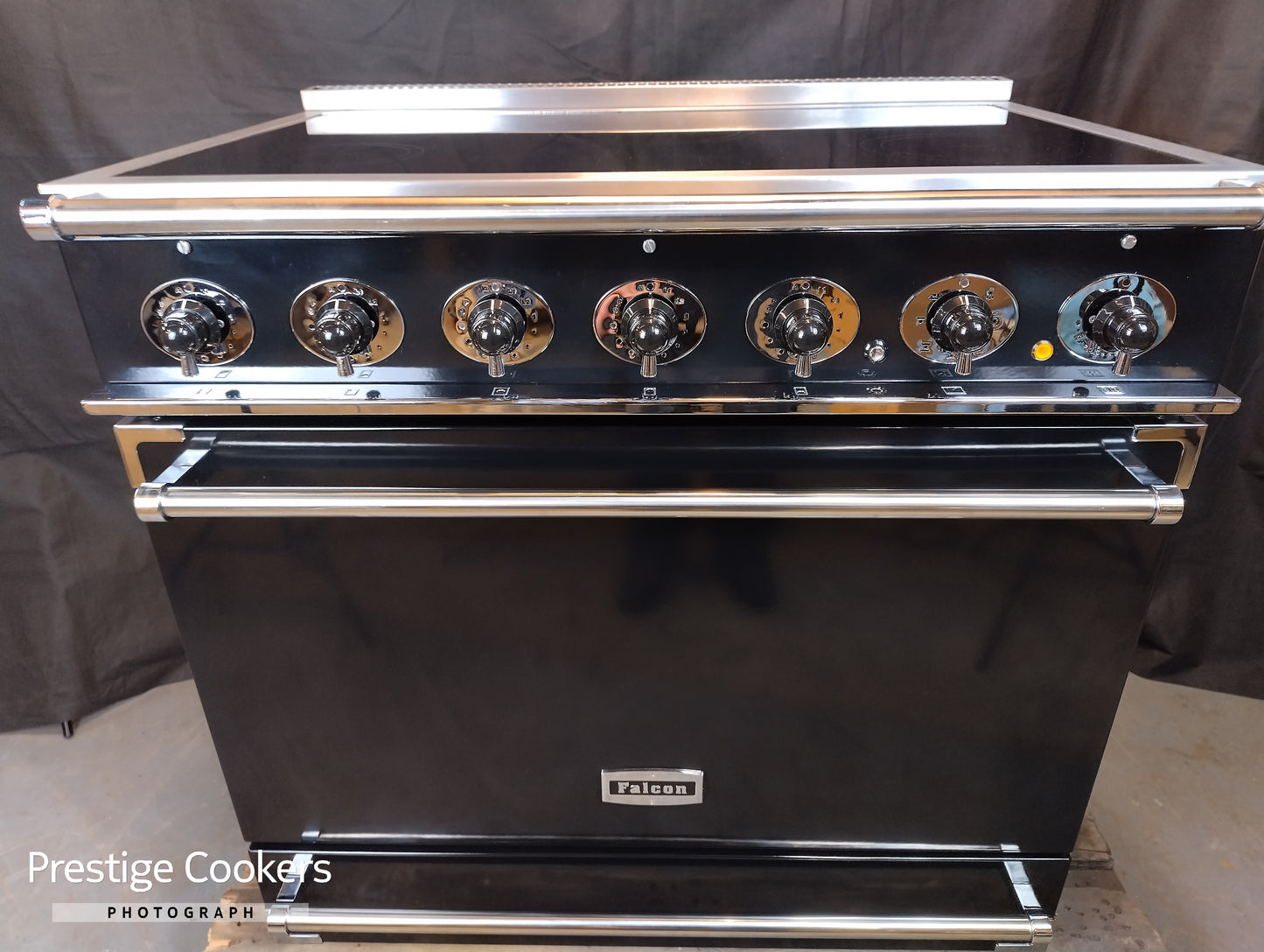 Falcon 900S Induction Range Cooker – Black (Refurbished)