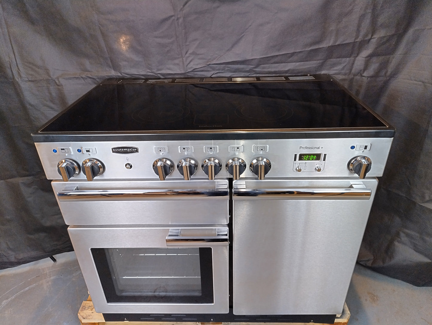 Rangemaster Professional Plus 100 Induction Range Cooker – Stainless steel (Refurbished)