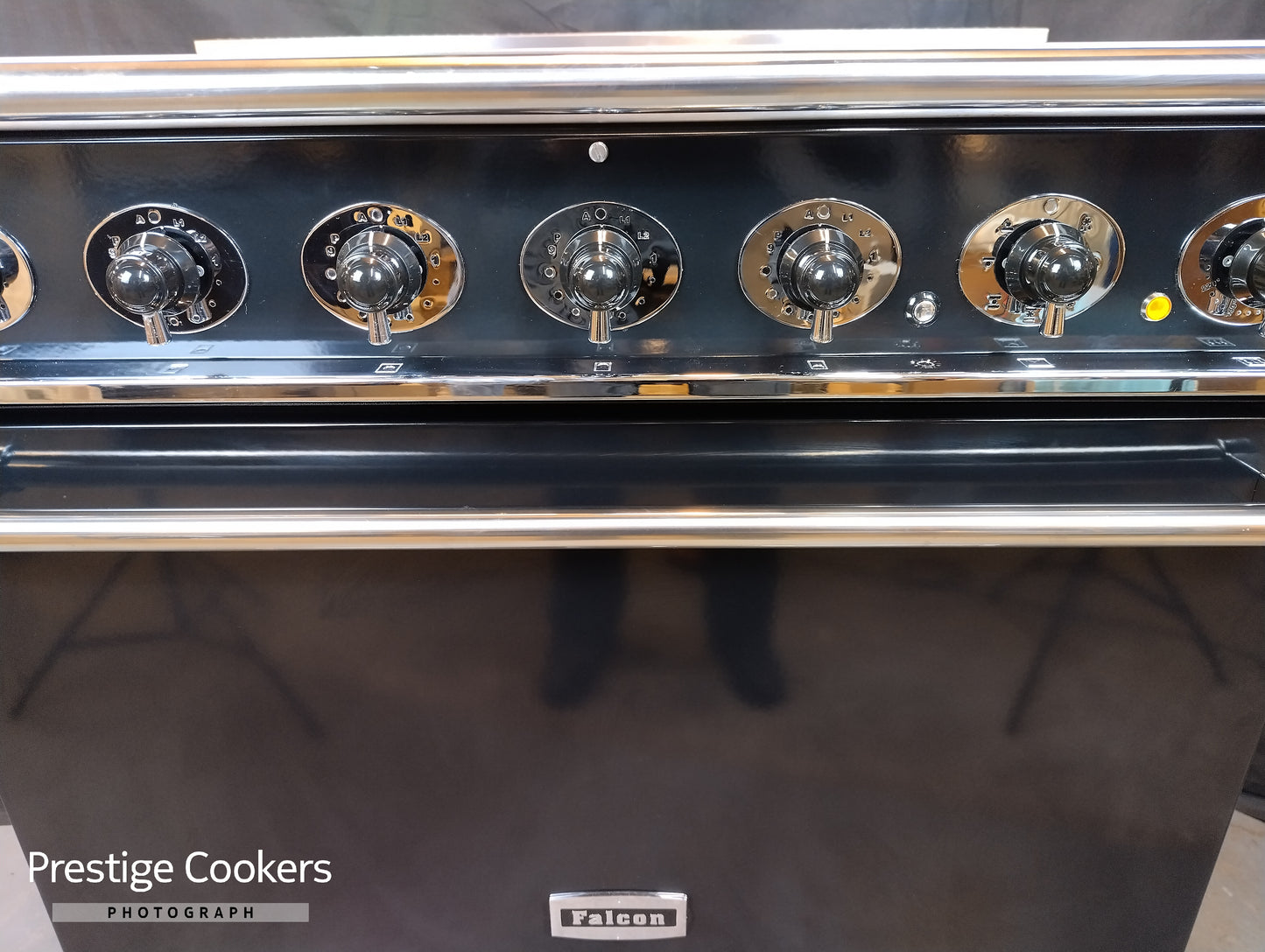 Falcon 900S Induction Range Cooker – Black (Refurbished)