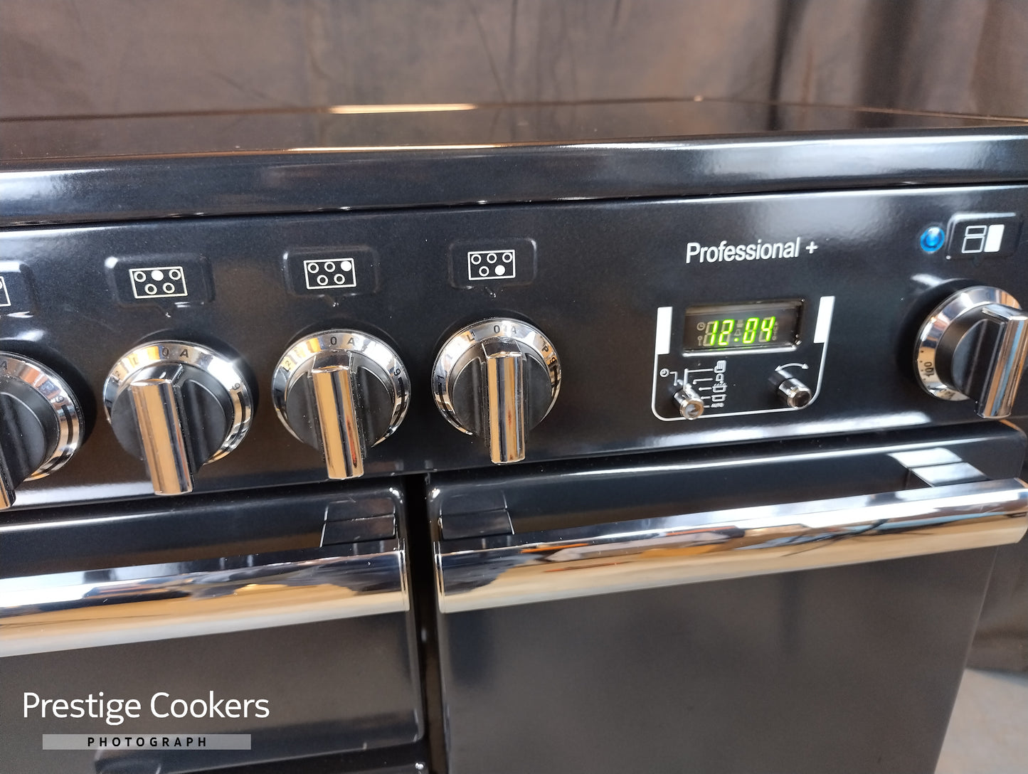 Rangemaster Professional Plus 90cm Induction Range Cooker – Black (Refurbished)